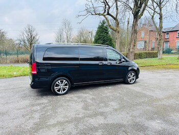 Used Mercedes-Benz V-Class 2018 for sale - 77387236: Photo