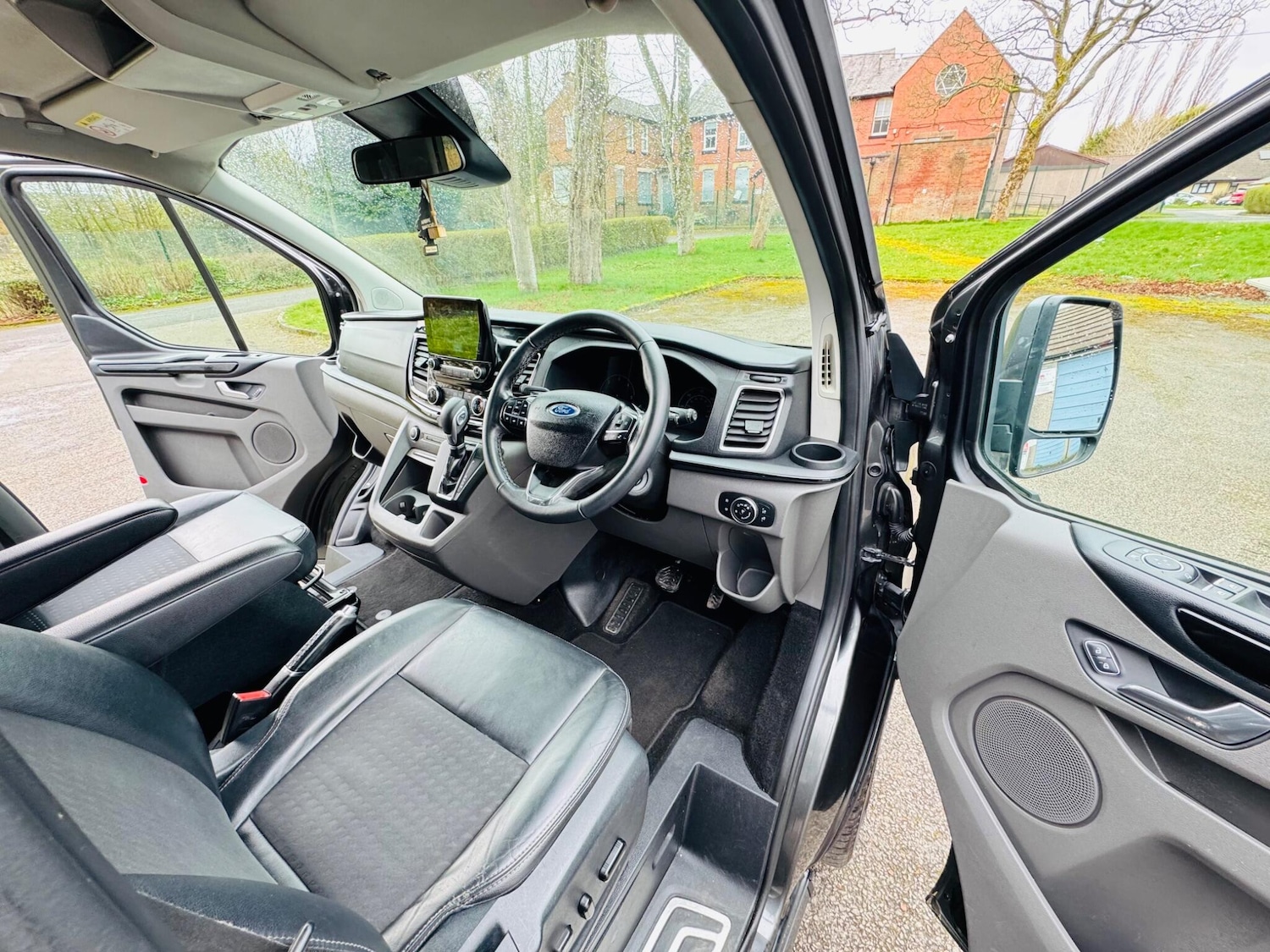 Used Ford Tourneo Custom 2020 for sale - 77898318: Photo 18