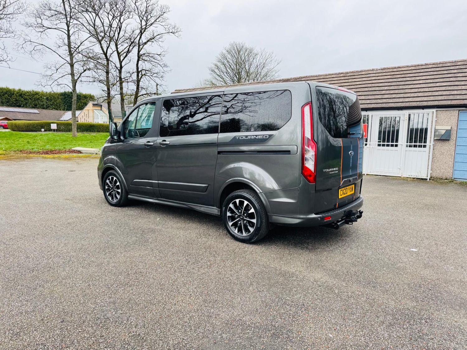 Used Ford Tourneo Custom 2020 for sale - 77969766: Photo 2