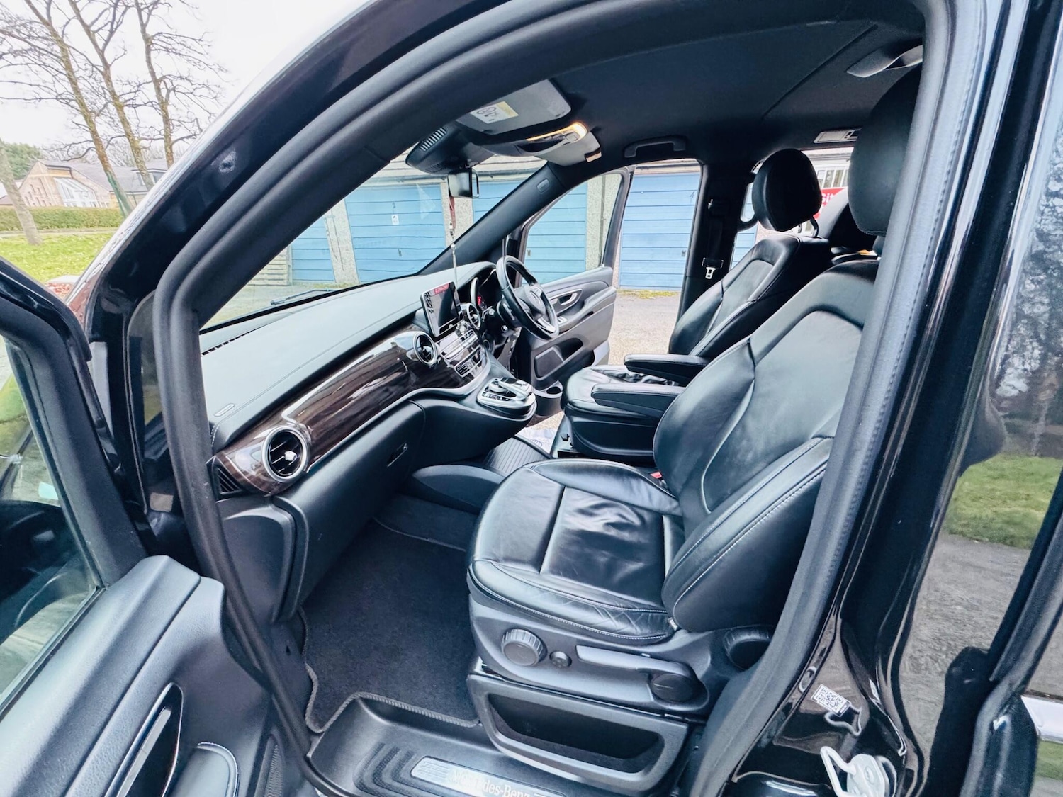 Used Mercedes-Benz V-Class 2018 for sale - 77455120: Photo 8