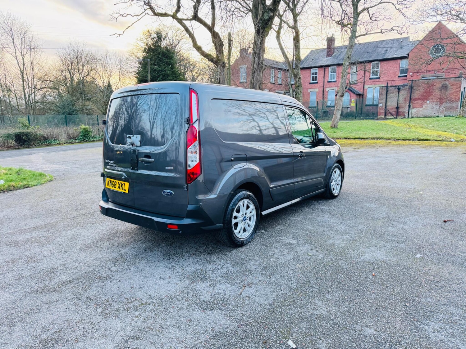 Used Ford Transit Connect 2018 for sale - 77550461: Photo 2