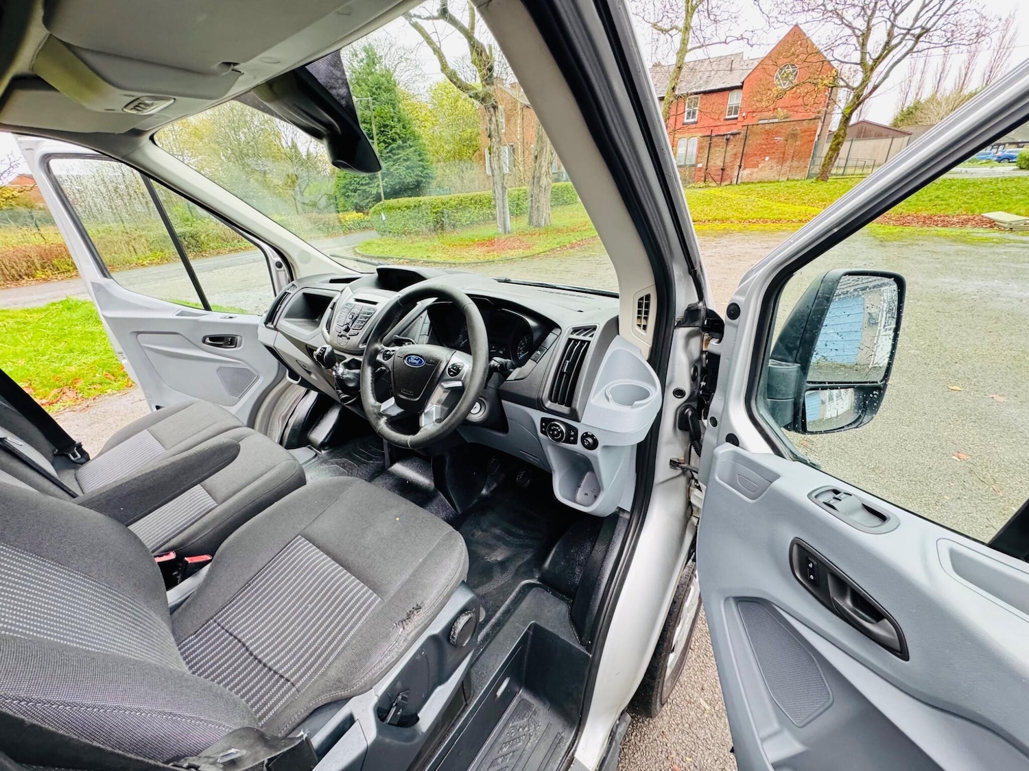 Used Ford Transit 2018 for sale - 76657894: Photo 10