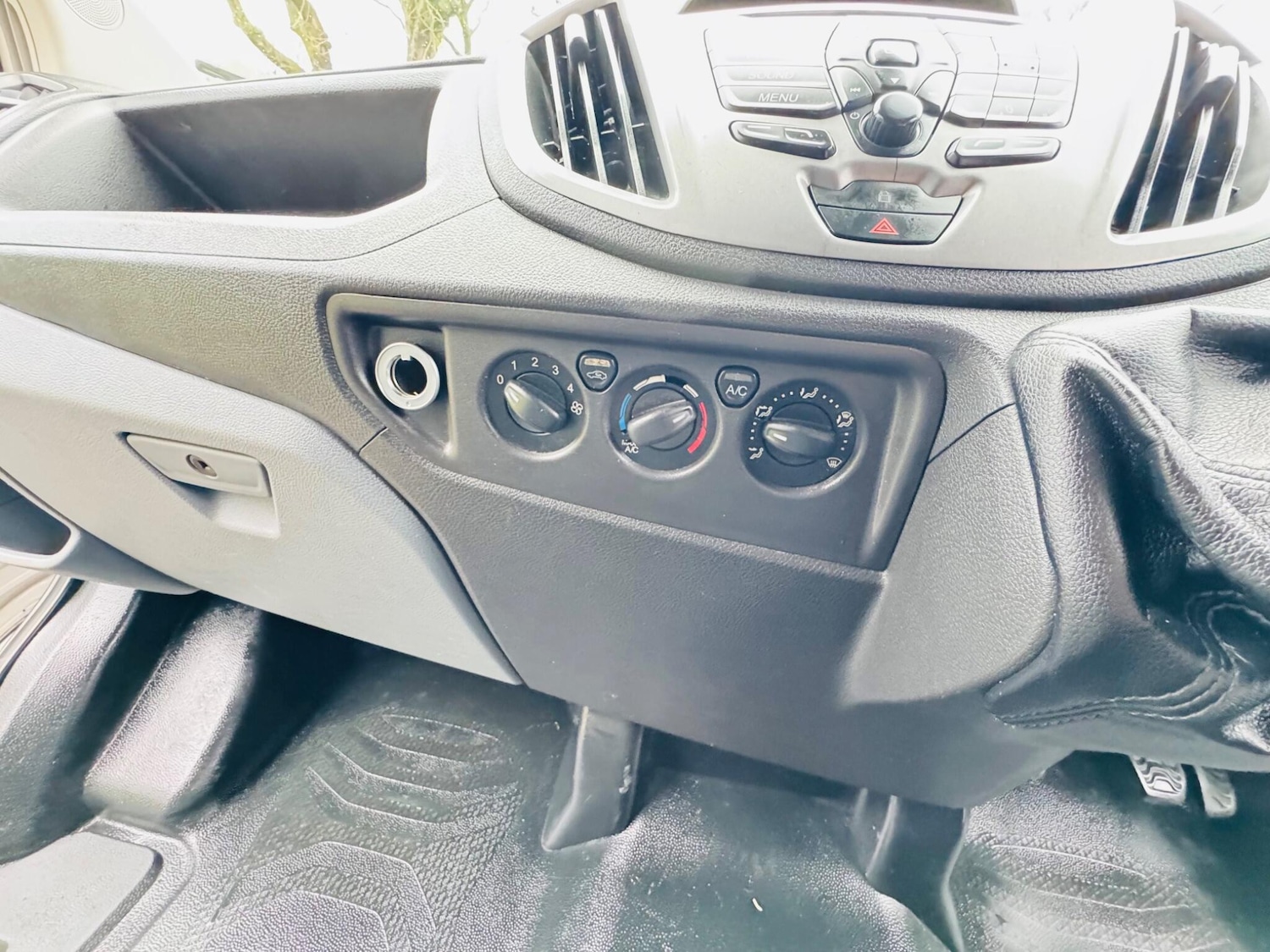 Used Ford Transit 2018 for sale - 76657894: Photo 14