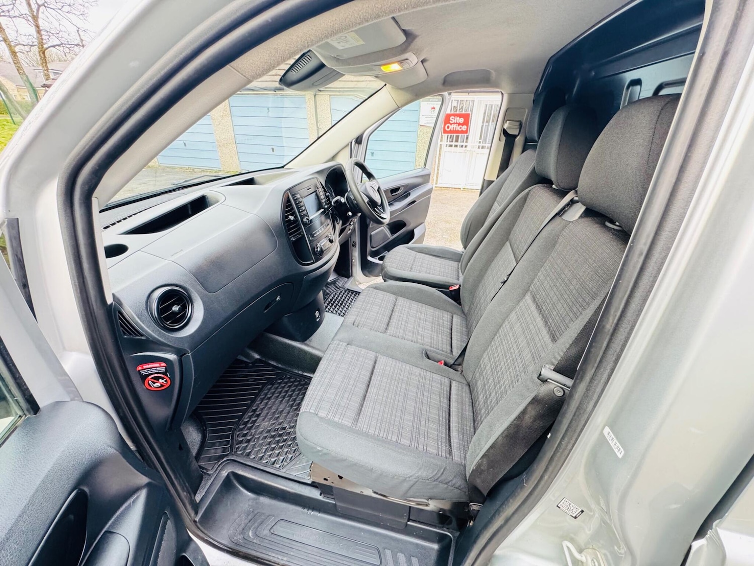 Used Mercedes-Benz Vito 2018 for sale - 77574325: Photo 12