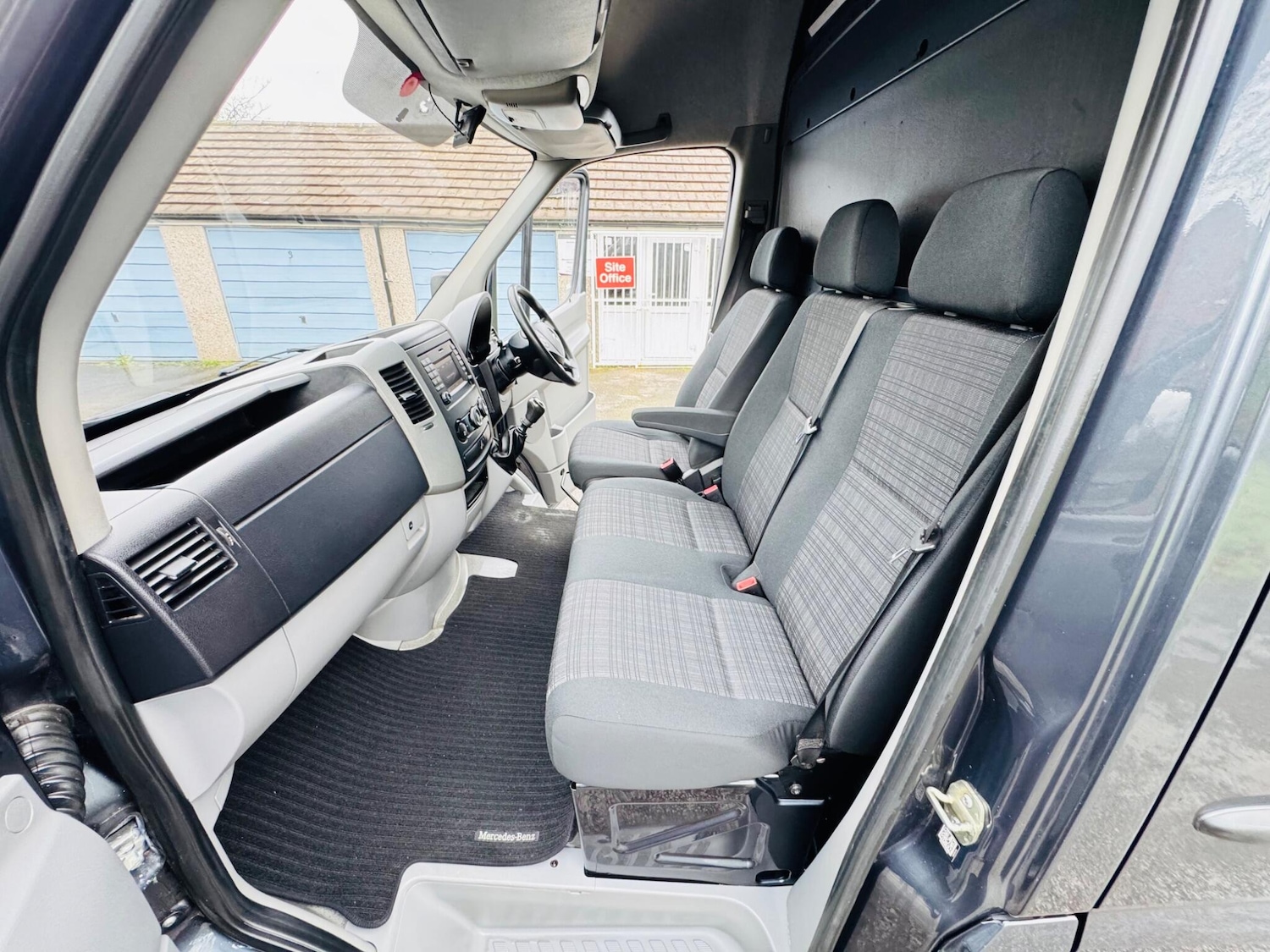 Used Mercedes-Benz Sprinter 2015 for sale - 77898501: Photo 13