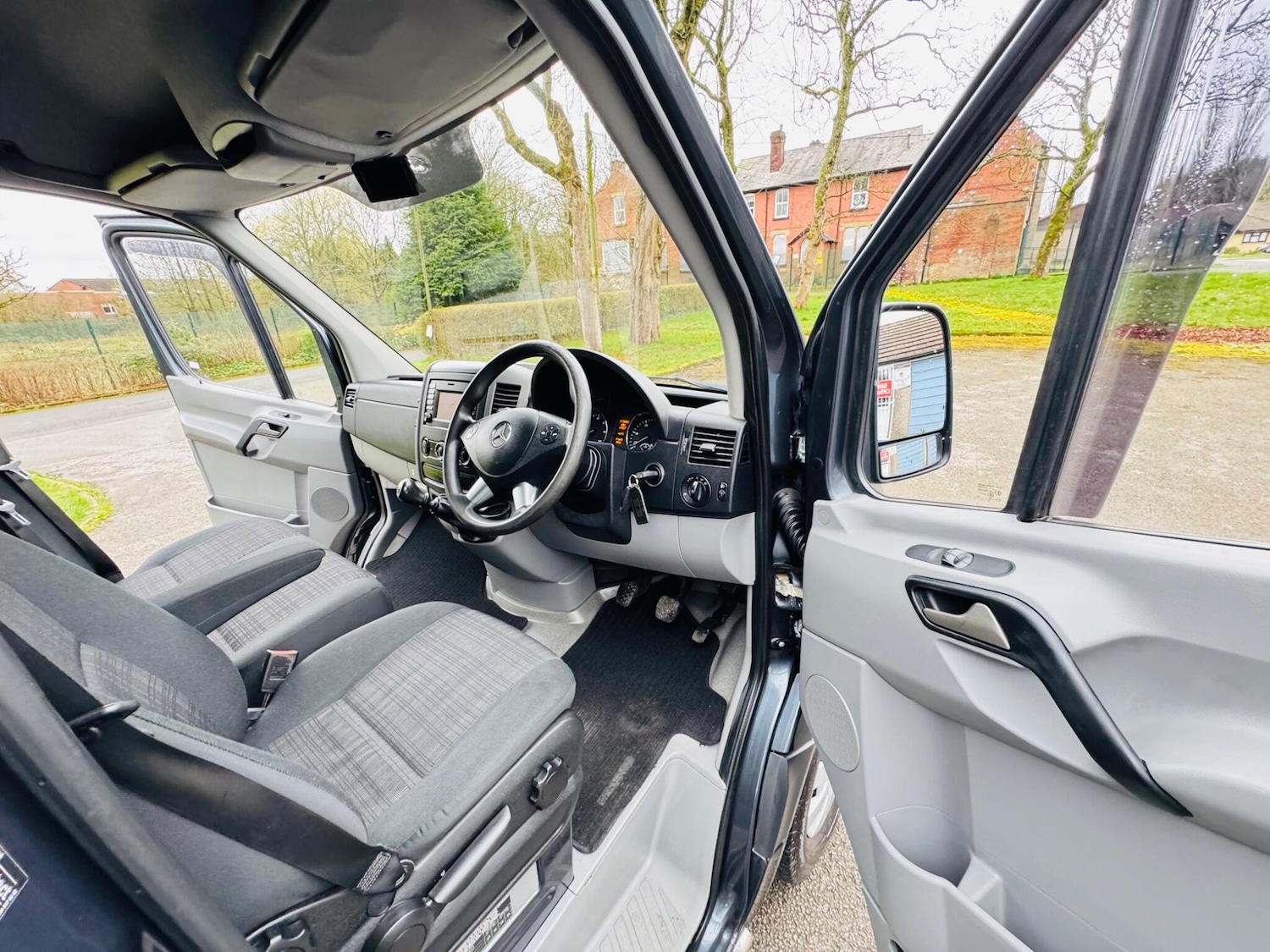 Used Mercedes-Benz Sprinter 2015 for sale - 77898501: Photo 25