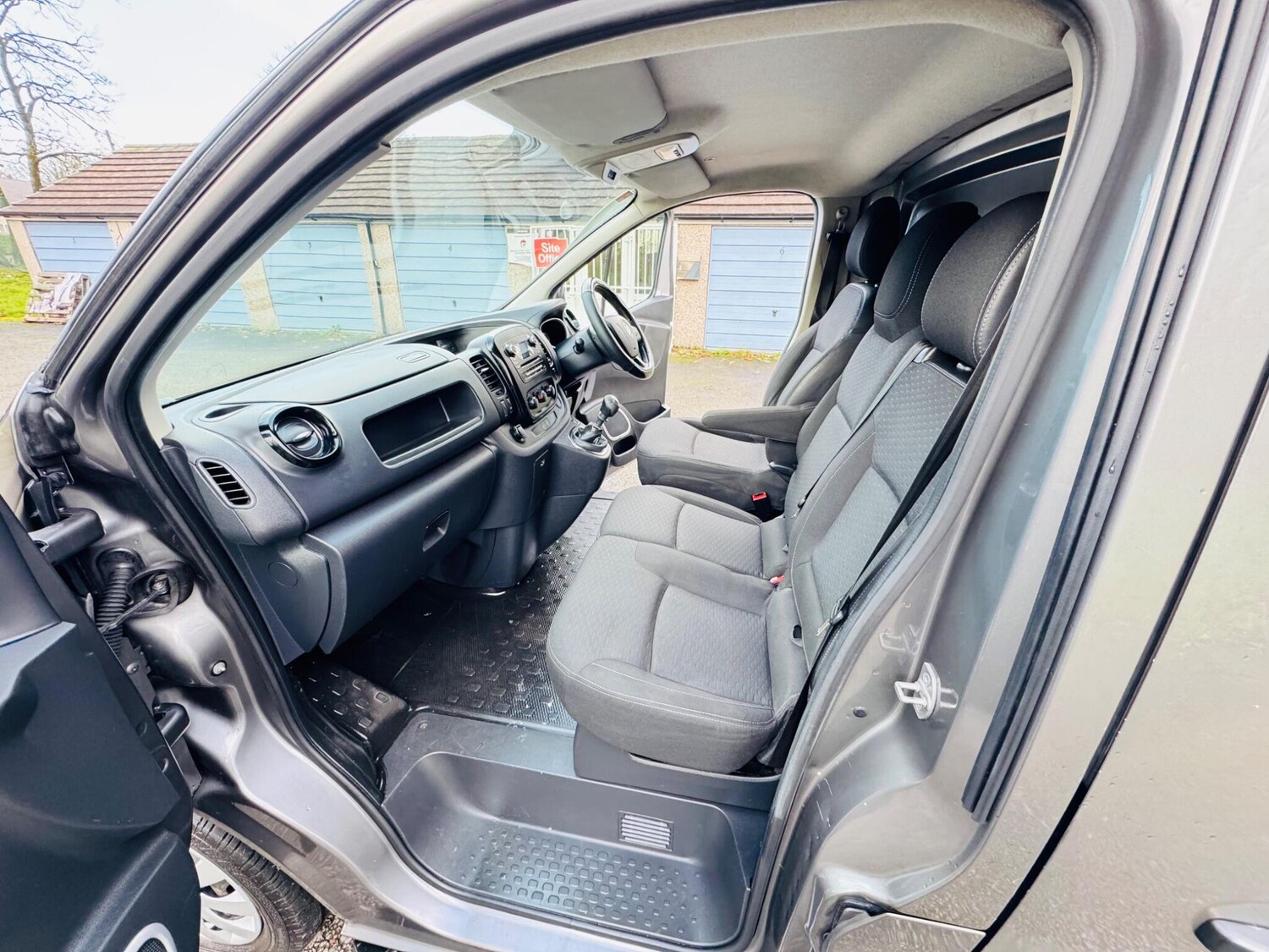 Used Vauxhall Vivaro 2018 for sale - 76634014: Photo 12