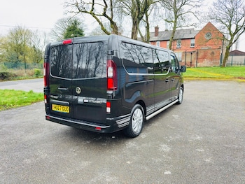 Used Vauxhall Vivaro 2017 for sale - 77783320: Photo