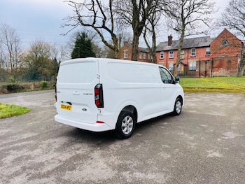 Used Ford Transit Custom 2024 for sale - 77898624: Photo