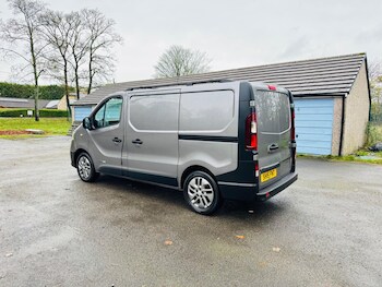 Used Renault Trafic 2015 for sale - 76597265: Photo