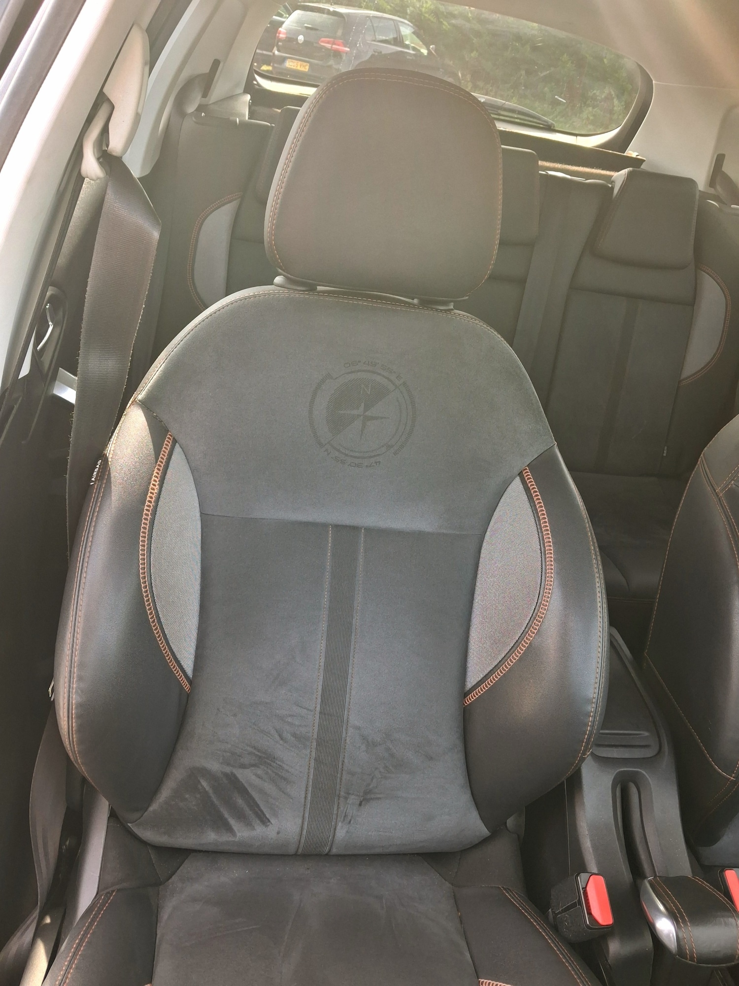 Used Peugeot 2008 2015 for sale - 75982090: Photo 21