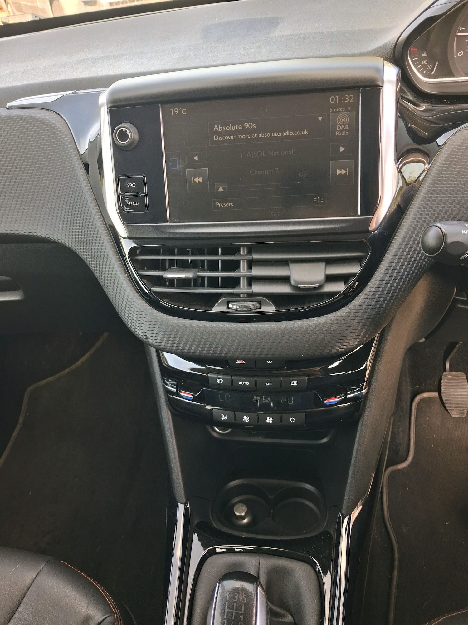 Used Peugeot 2008 2015 for sale - 75982090: Photo 22