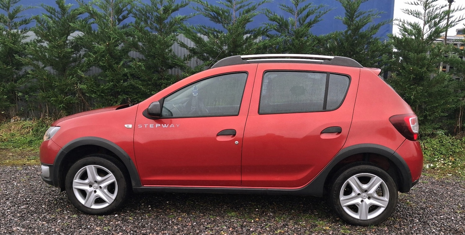Used Dacia Sandero Stepway 2013 for sale - 76626057: Photo 11