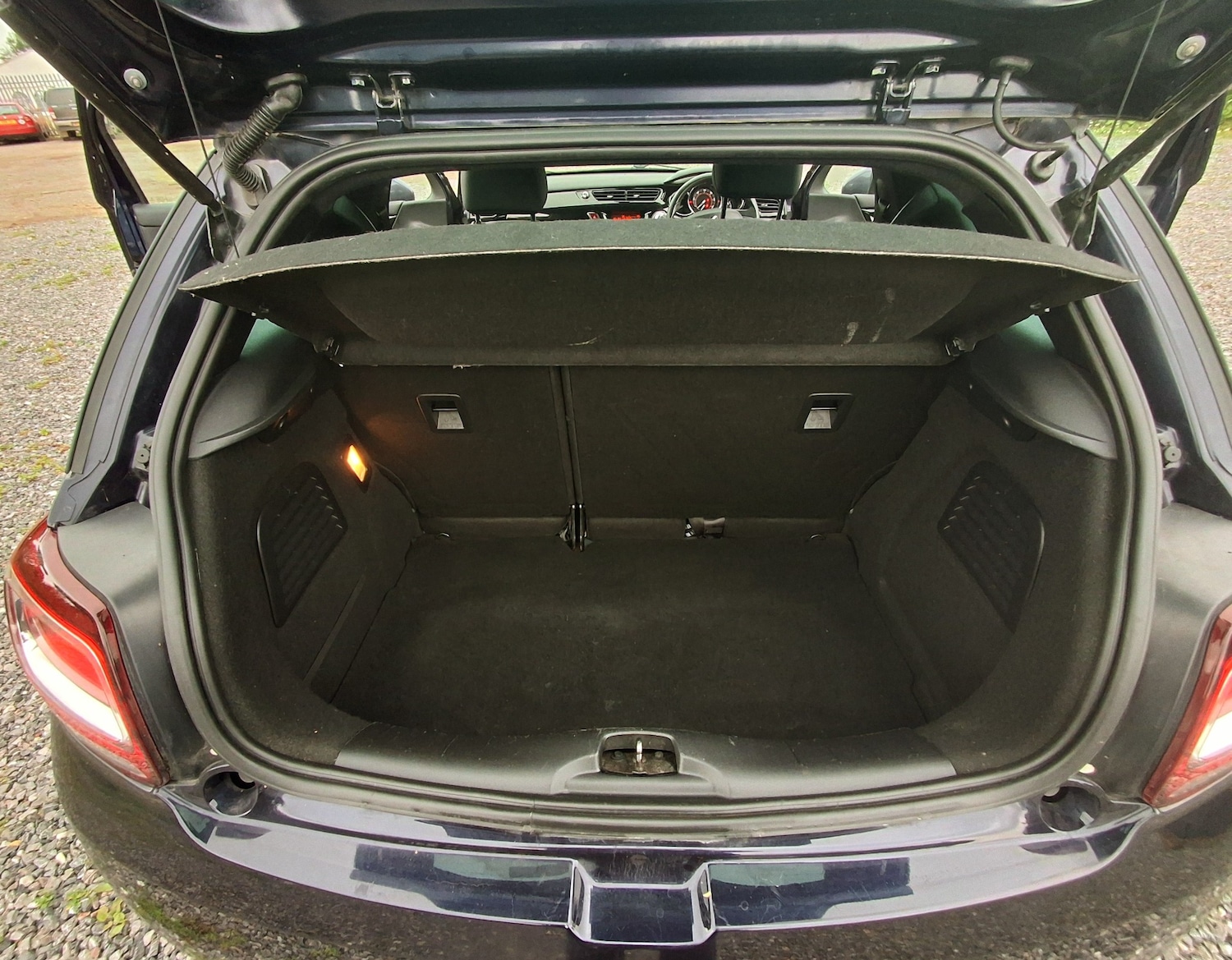 Used Citroen DS3 2014 for sale - 75982746: Photo 14