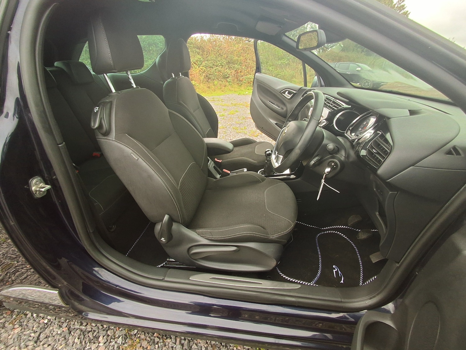 Used Citroen DS3 2014 for sale - 75982746: Photo 17