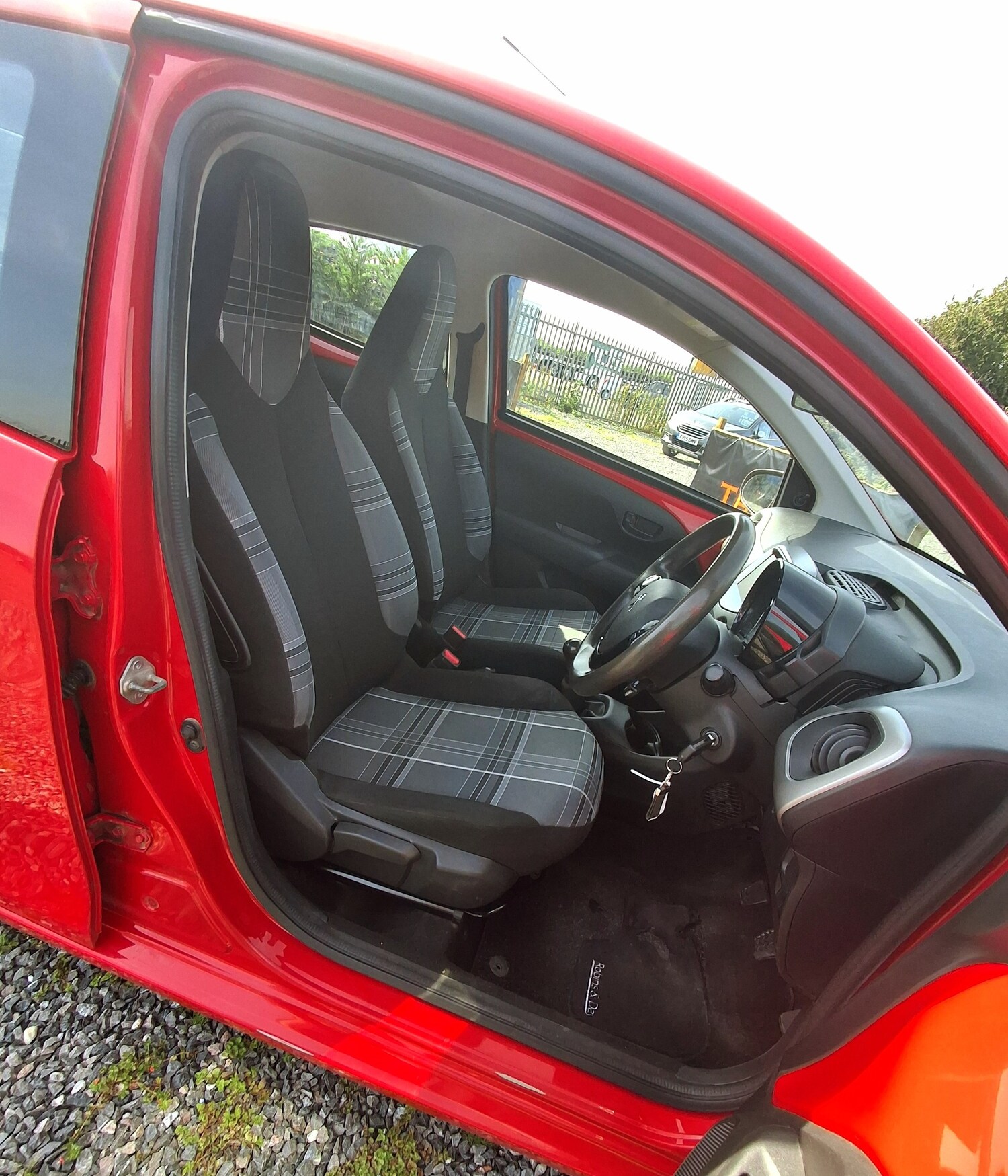 Used Peugeot 108 2016 for sale - 75982458: Photo 15