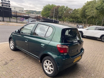 Used Toyota Yaris 2000 for sale - 75633114: Photo