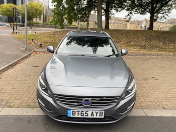 Used Volvo V60 2015 for sale - 75633145: Photo