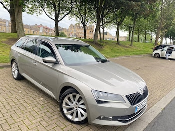 Used Skoda Superb 2015 for sale - 79010636: Photo