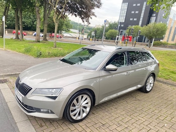 Used Skoda Superb 2015 for sale - 79010636: Photo