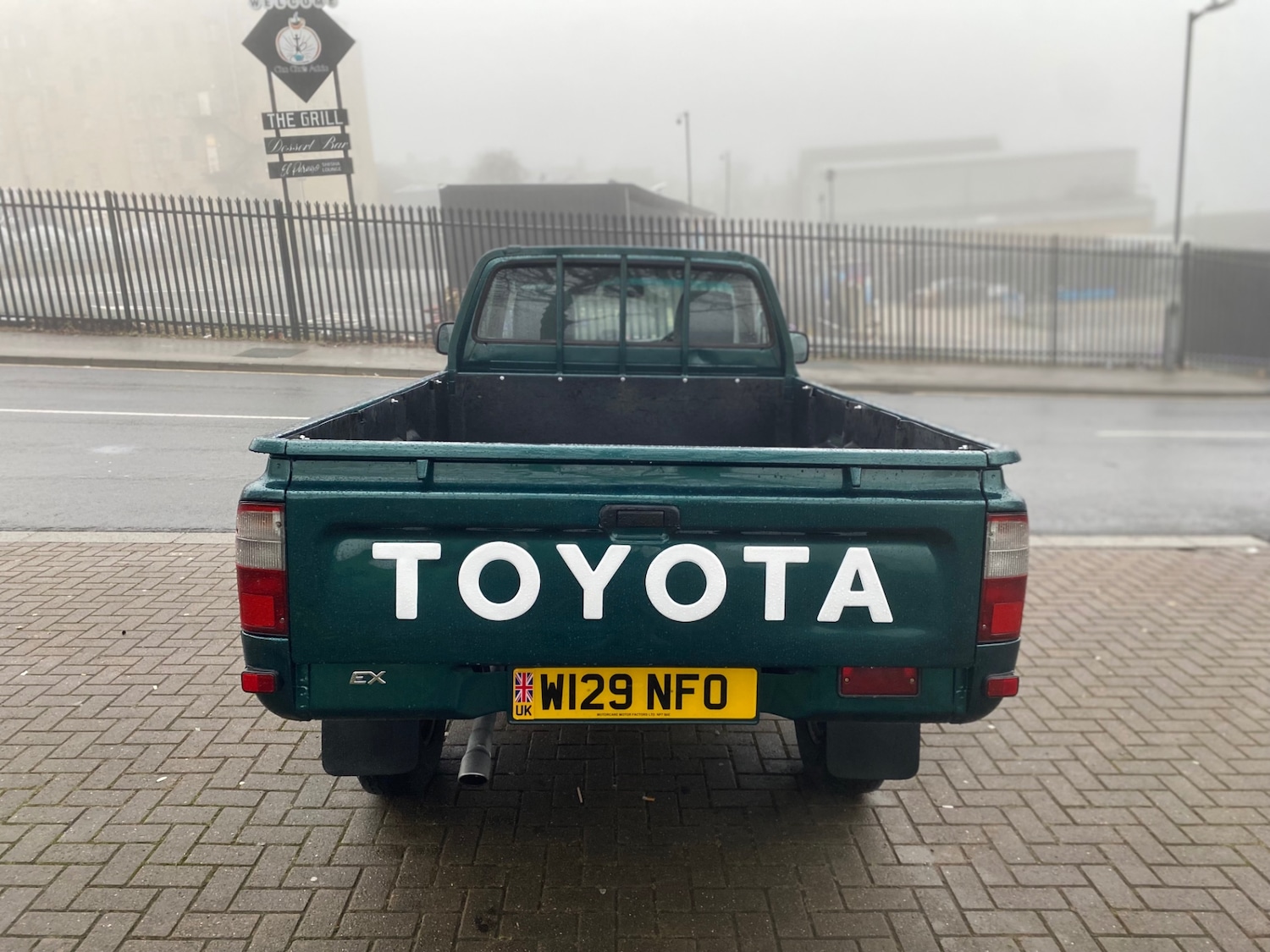 Used Toyota Hilux 2000 for sale - 77251529: Photo 6