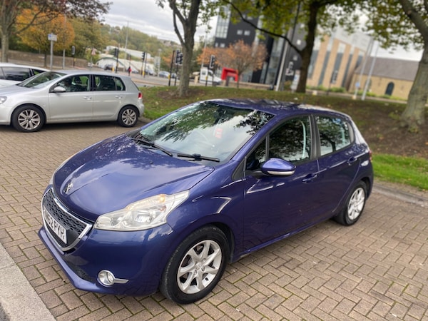 Used Peugeot 208 2012 for sale - 76212248: Photo 3