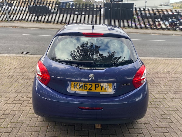 Used Peugeot 208 2012 for sale - 76212248: Photo 5