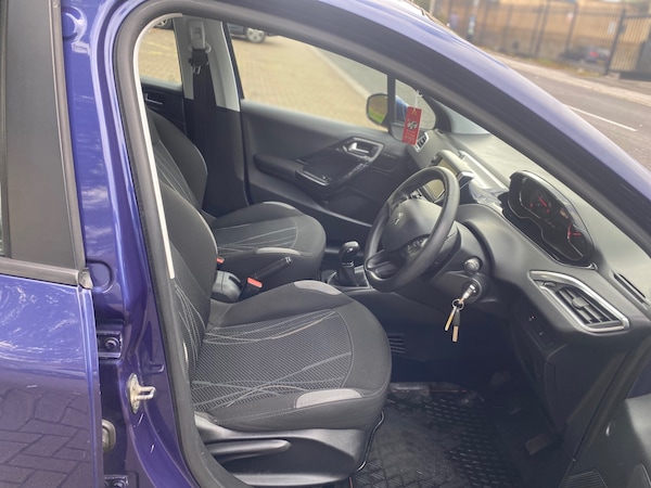 Used Peugeot 208 2012 for sale - 76212248: Photo 9