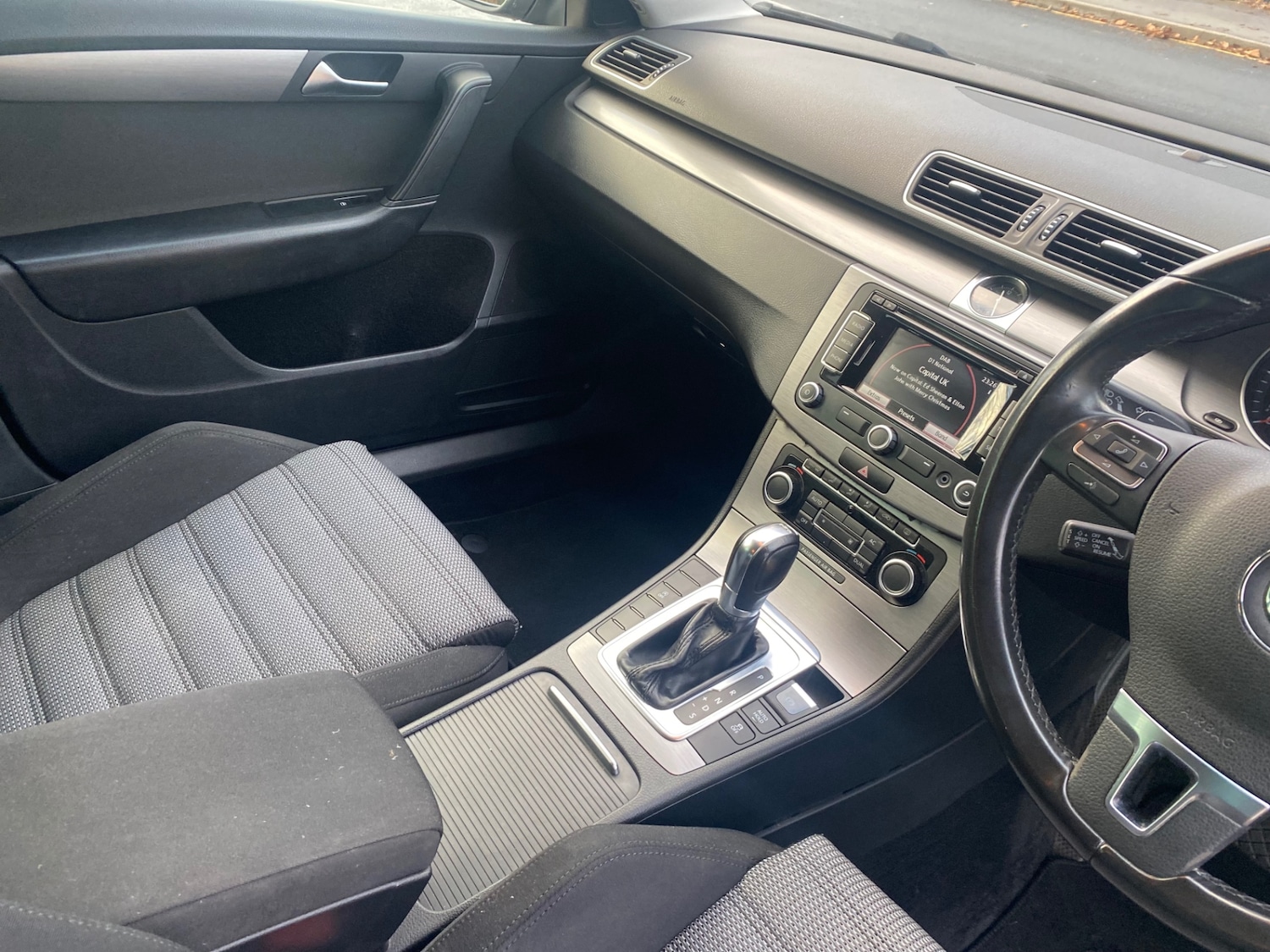 Used Volkswagen Passat 2011 for sale - 76837495: Photo 11