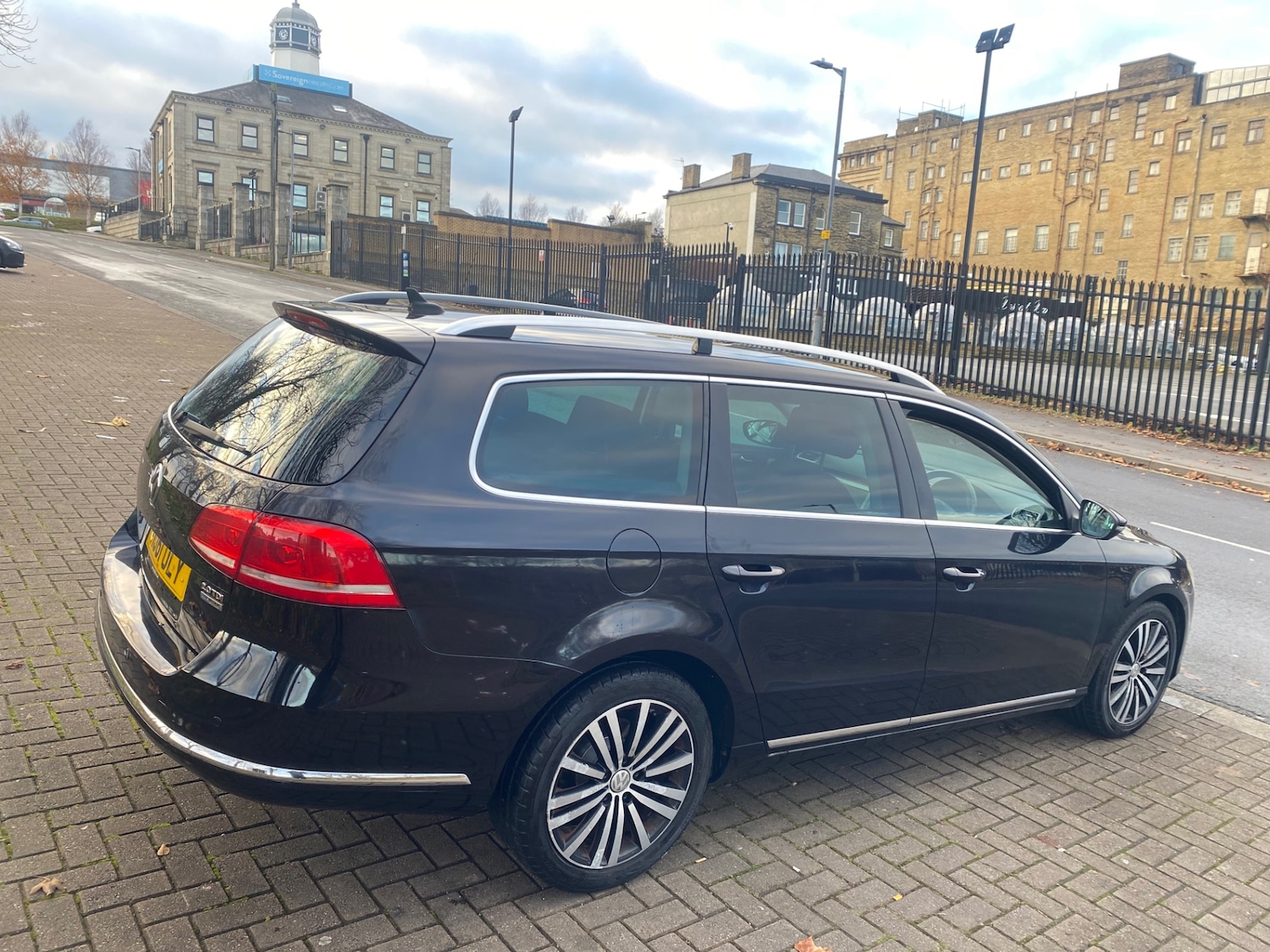 Used Volkswagen Passat 2011 for sale - 76837495: Photo 6