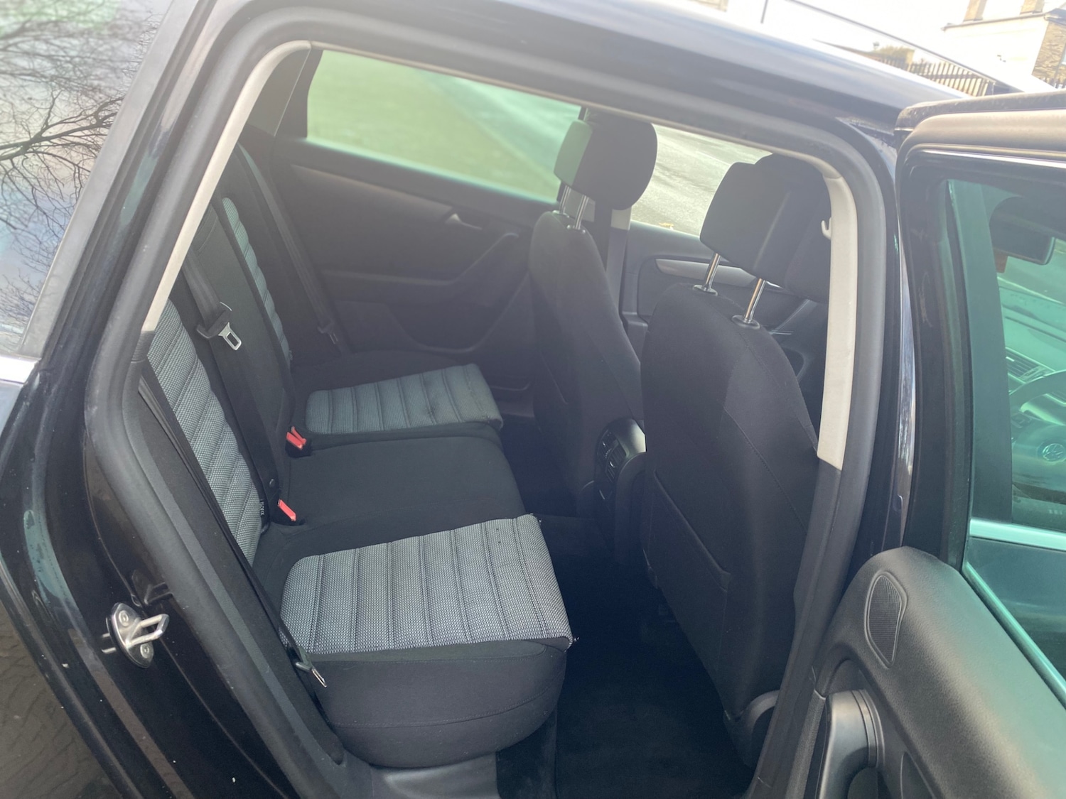 Used Volkswagen Passat 2011 for sale - 76837495: Photo 9