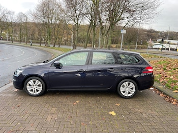 Used Peugeot 308 2015 for sale - 76837499: Photo