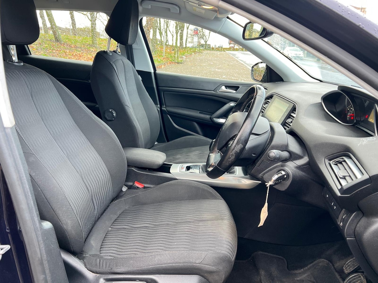 Used Peugeot 308 2015 for sale - 76837499: Photo 9