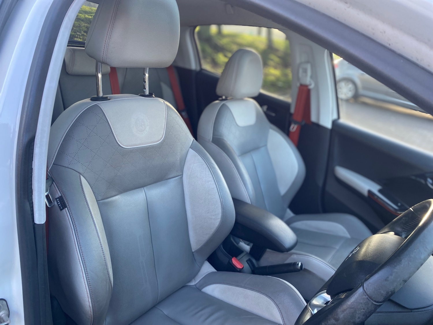 Used Peugeot 208 2015 for sale - 77390049: Photo 7