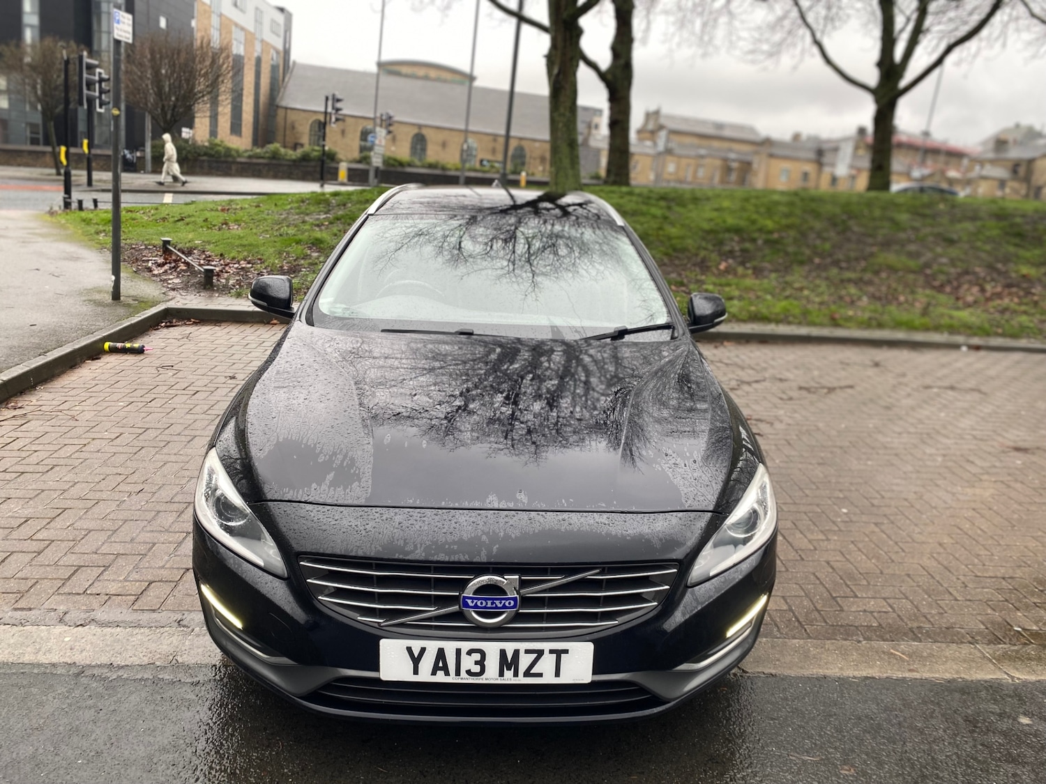 Used Volvo V60 2013 for sale - 77466094: Photo 2