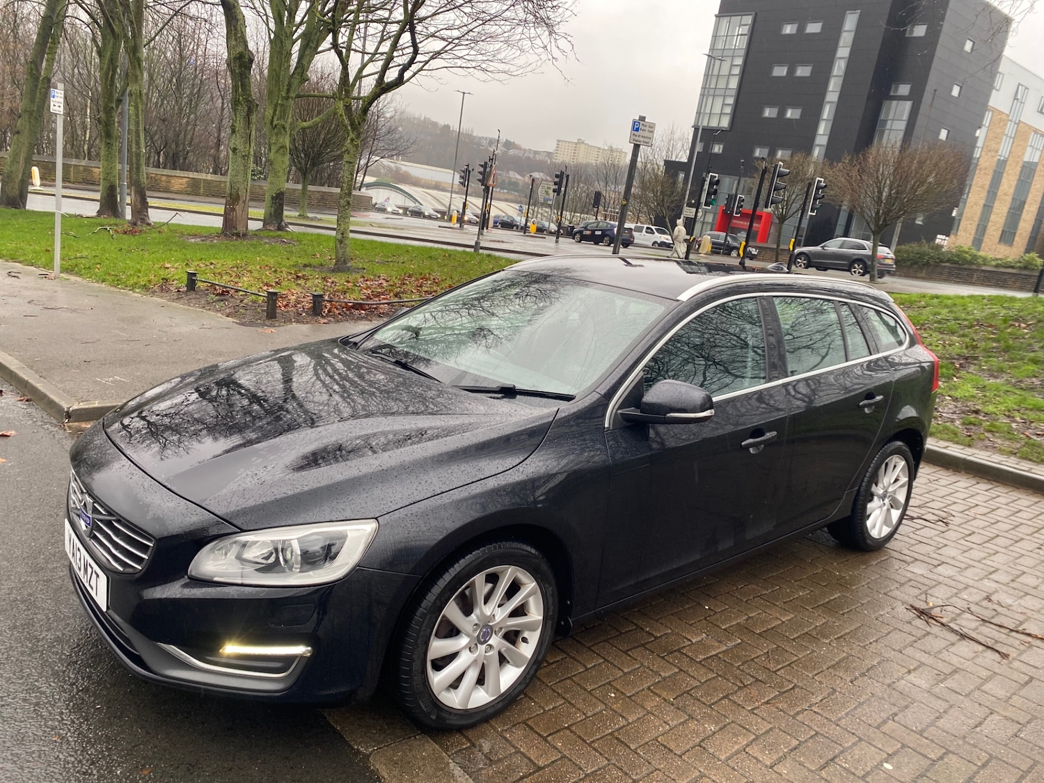 Used Volvo V60 2013 for sale - 77466094: Photo 3