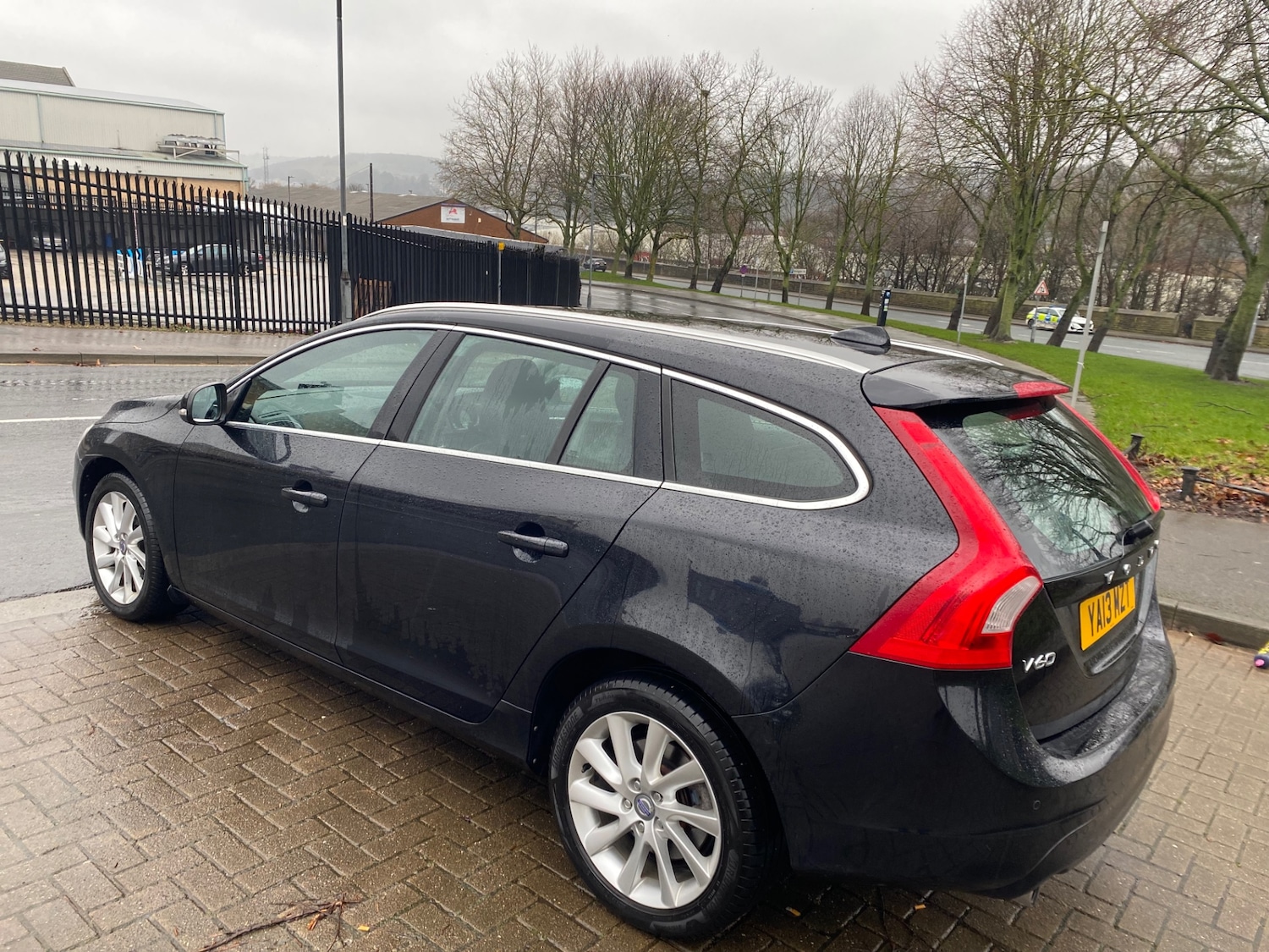 Used Volvo V60 2013 for sale - 77466094: Photo 5