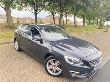 Used Volvo V60 2013 for sale - 79163433: Photo