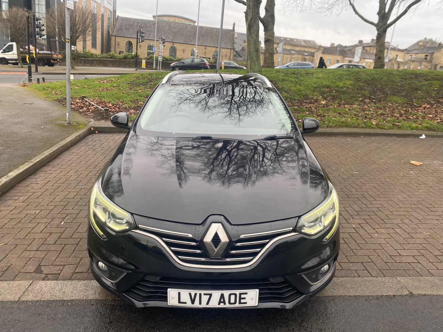 Used Renault Megane 2017 for sale - 77213842: Photo 2
