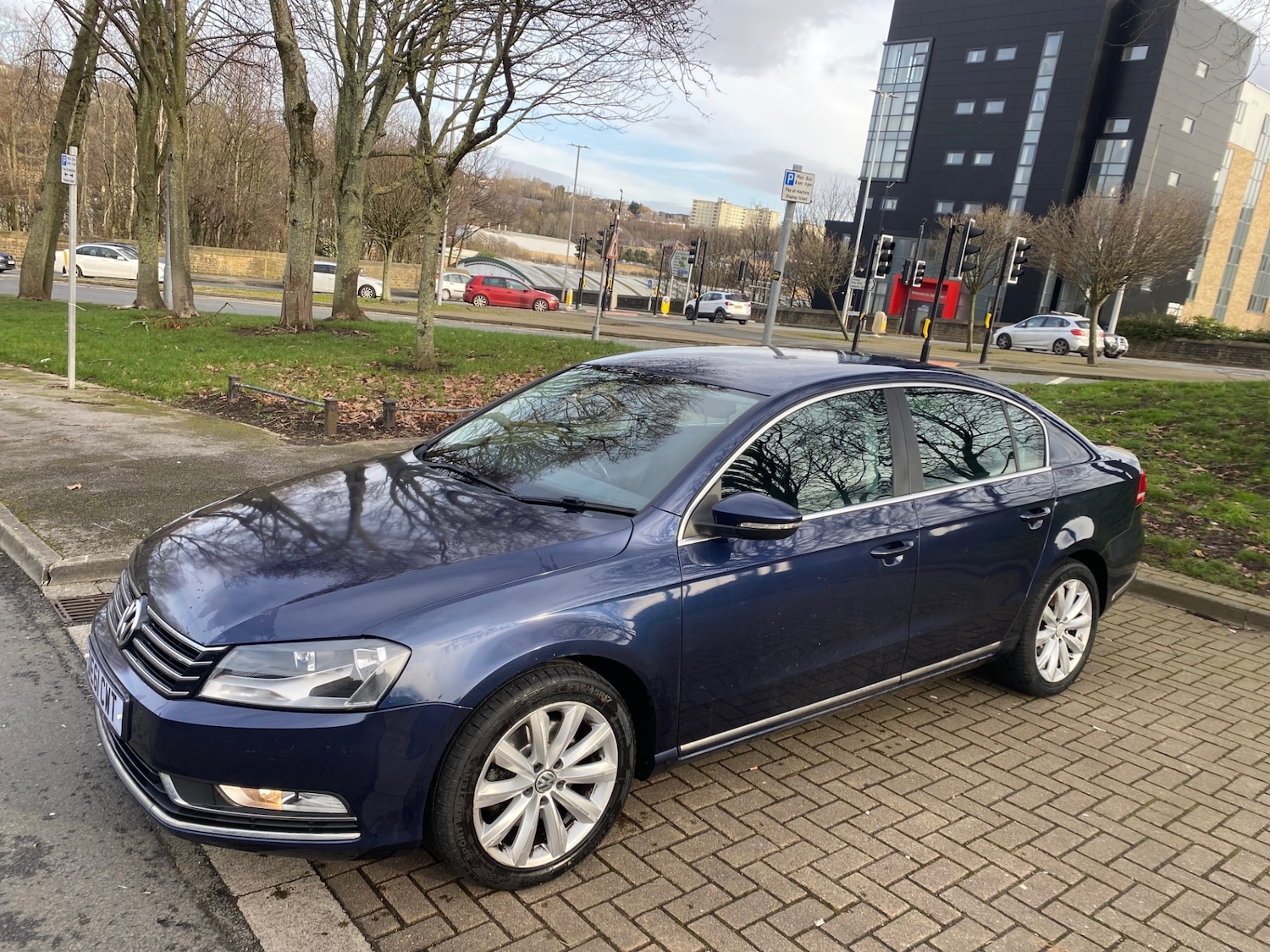 Used Volkswagen Passat 2011 for sale - 77595787: Photo 3