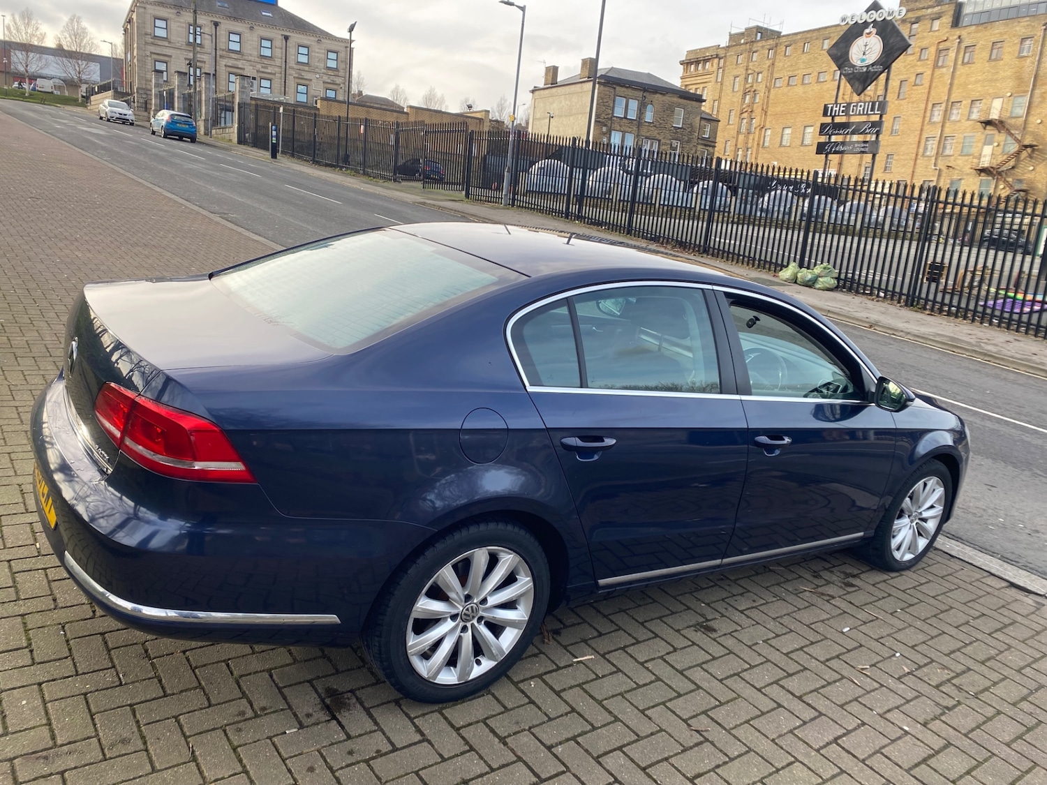 Used Volkswagen Passat 2011 for sale - 77595787: Photo 6