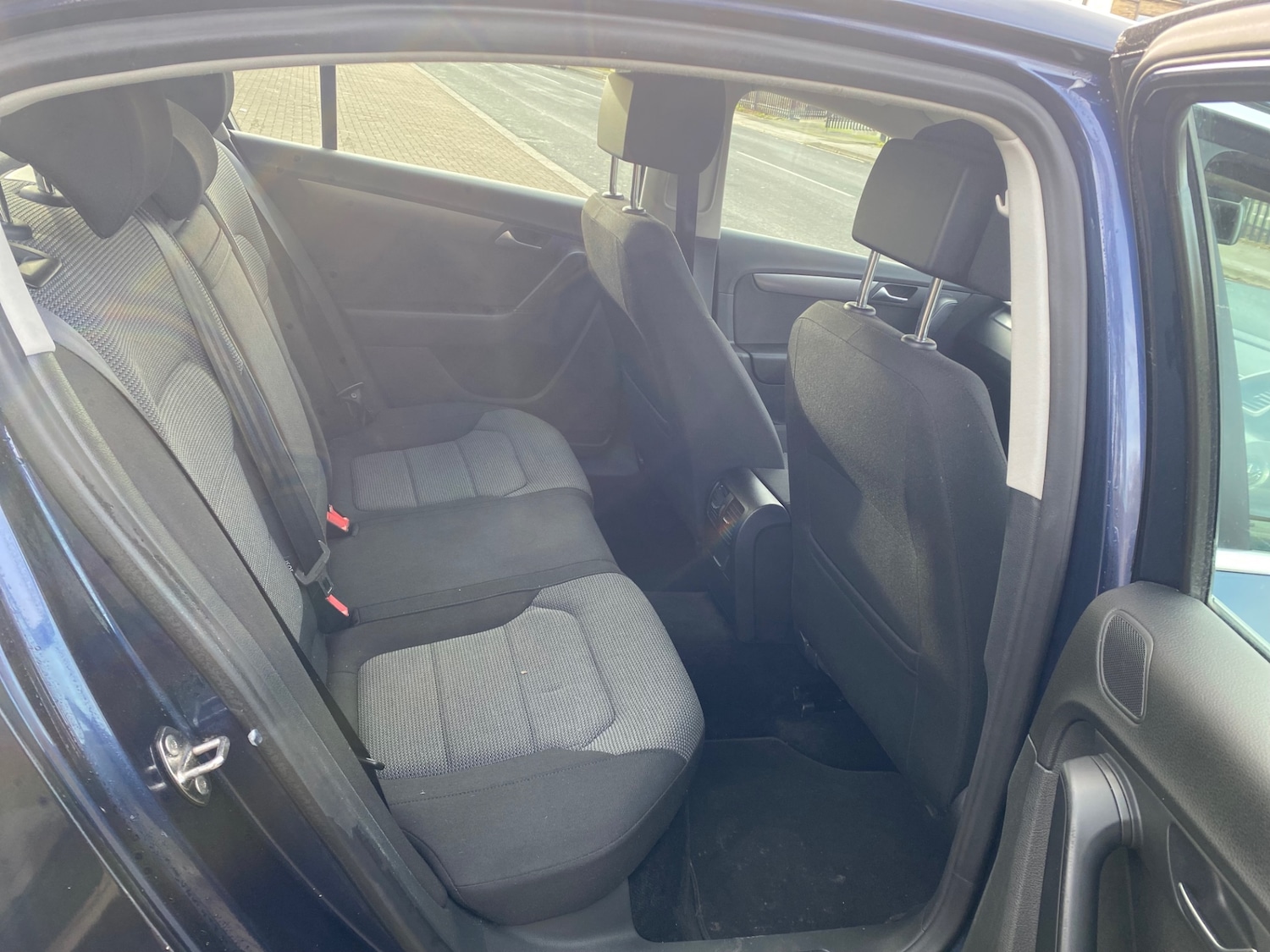 Used Volkswagen Passat 2011 for sale - 77595787: Photo 8