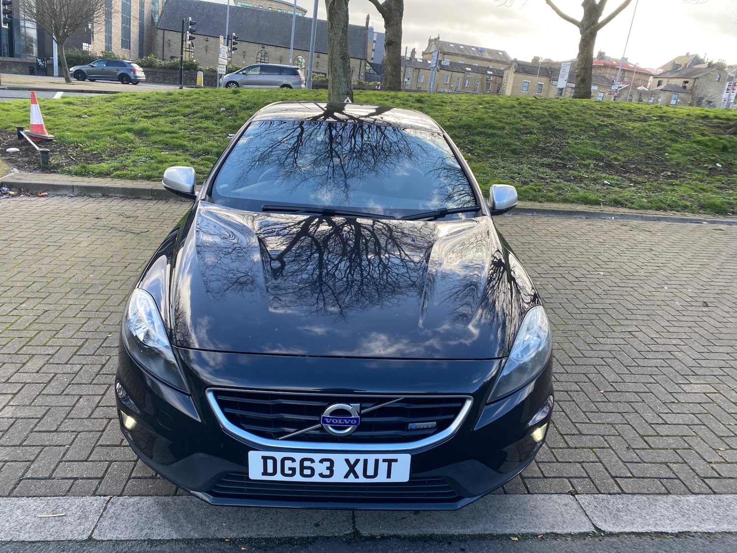 Used Volvo V40 2013 for sale - 77886298: Photo 2