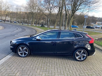 Used Volvo V40 2013 for sale - 77886298: Photo