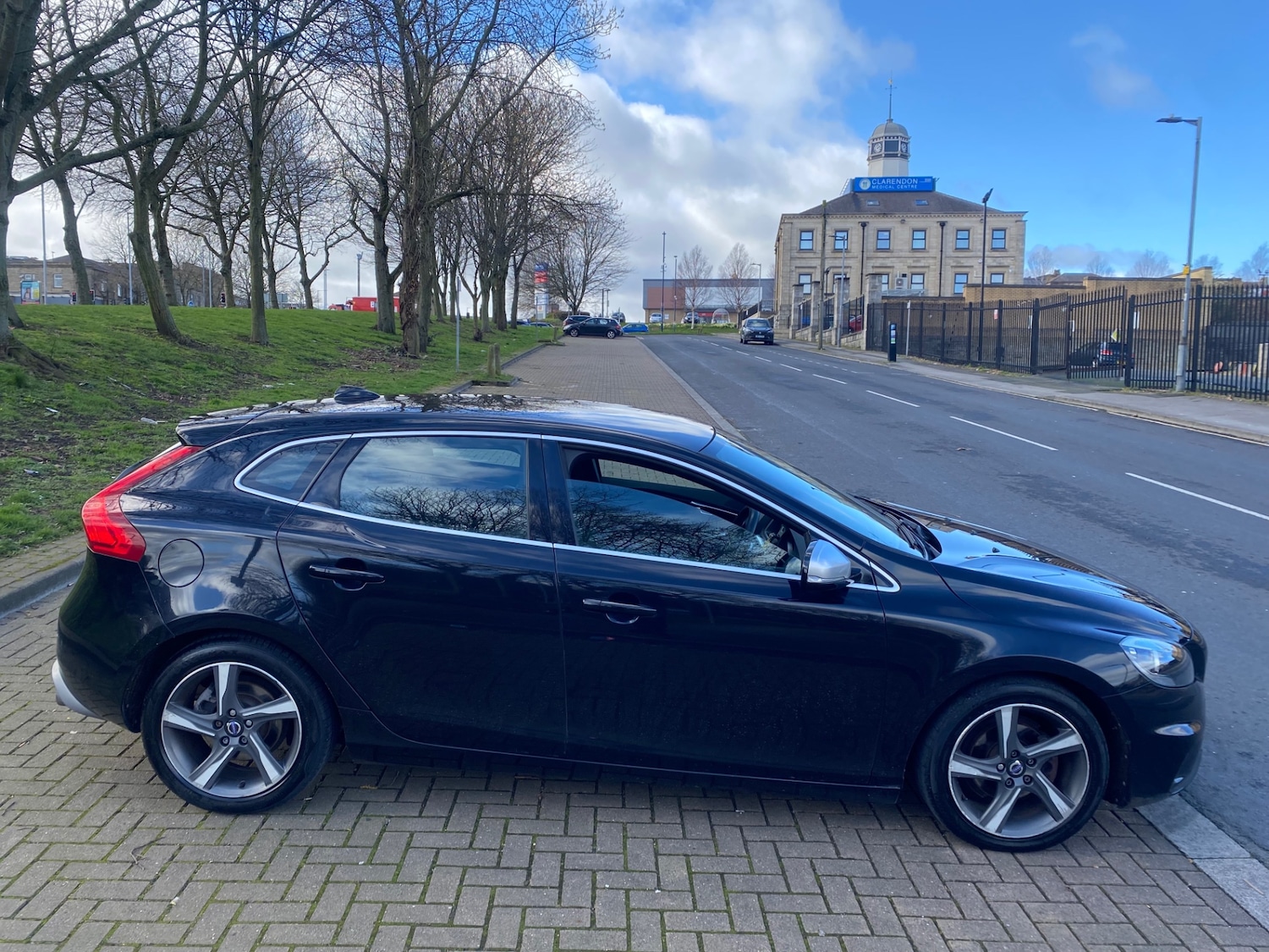 Used Volvo V40 2013 for sale - 77886298: Photo 8