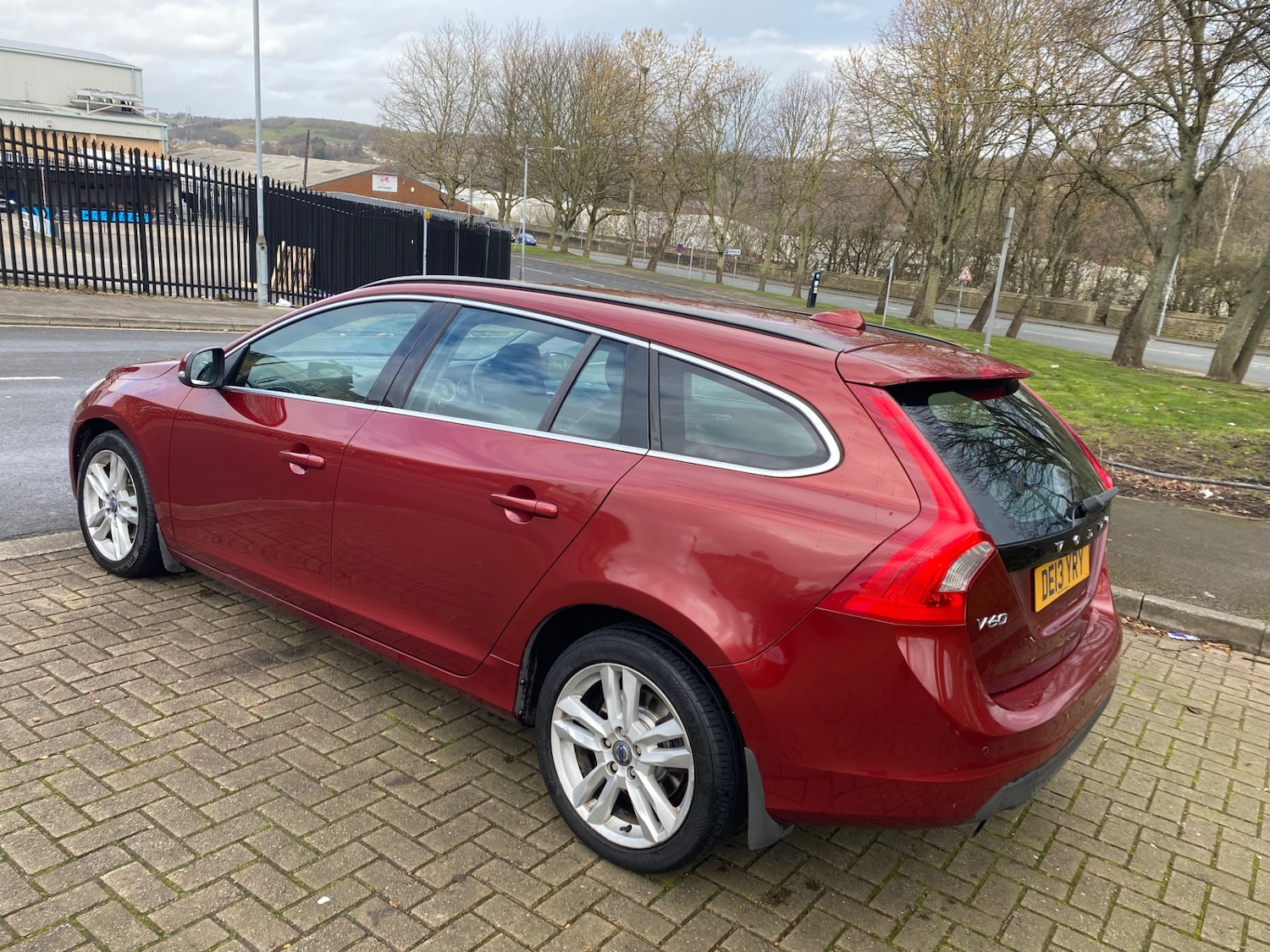 Used Volvo V60 2013 for sale - 77977284: Photo 5