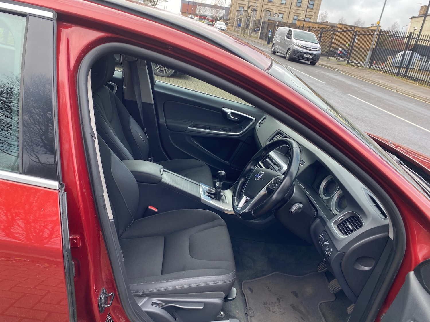 Used Volvo V60 2013 for sale - 77977284: Photo 9