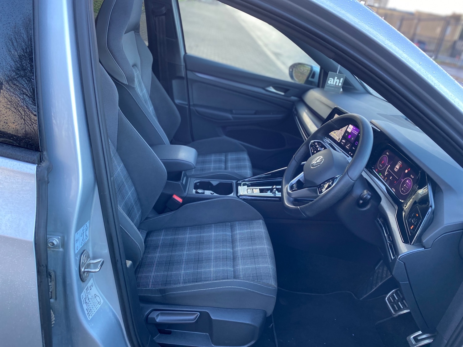 Used Volkswagen Golf 2024 for sale - 77008523: Photo 8