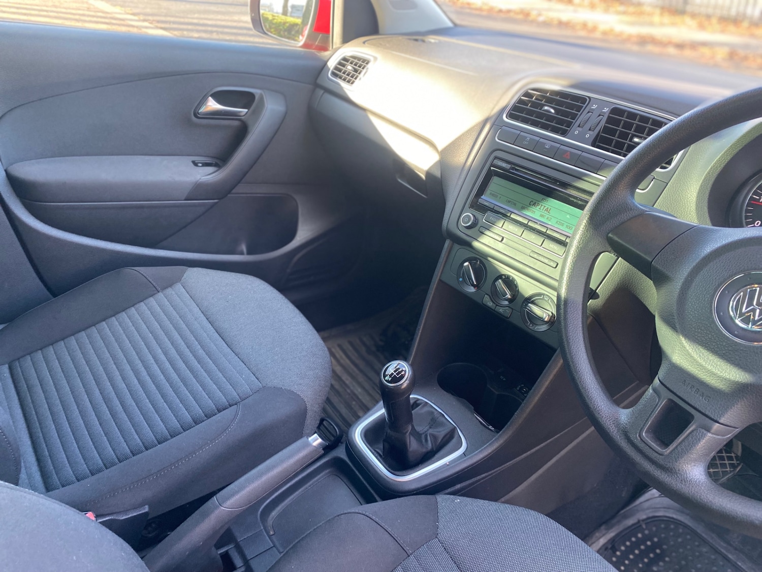 Used Volkswagen Polo 2011 for sale - 77213793: Photo 11