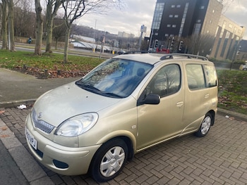 Used Toyota Yaris Verso 2003 for sale - 77090242: Photo